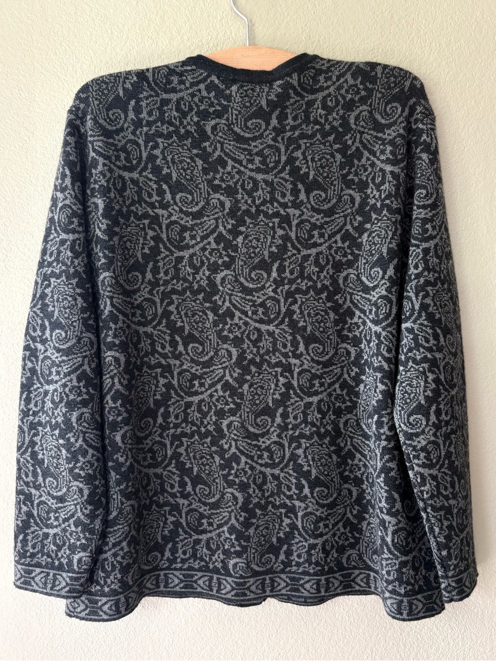 TALBOTS 100% Merino Wool Paisley Cardigan Sweater| Gray Black | Size L | Italy - Picture 6 of 6